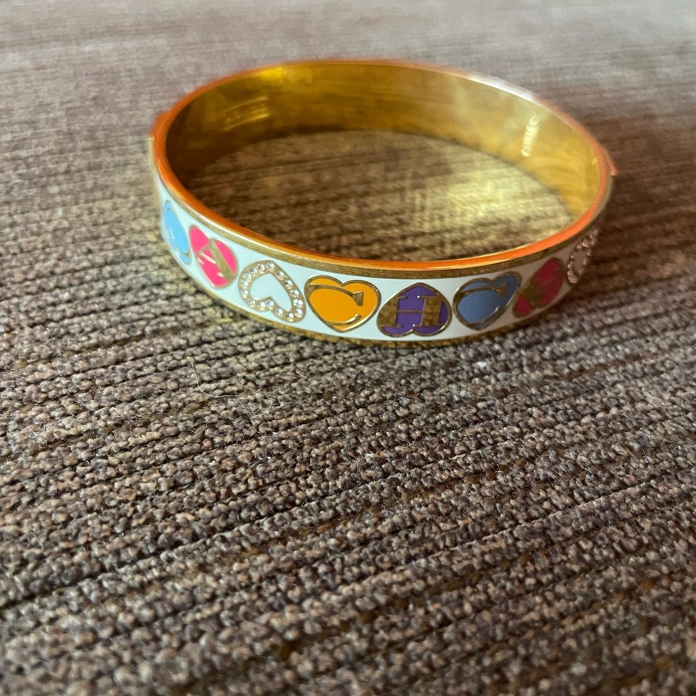 EUC Coach Heart Bracelet - Picture 1 of 13
